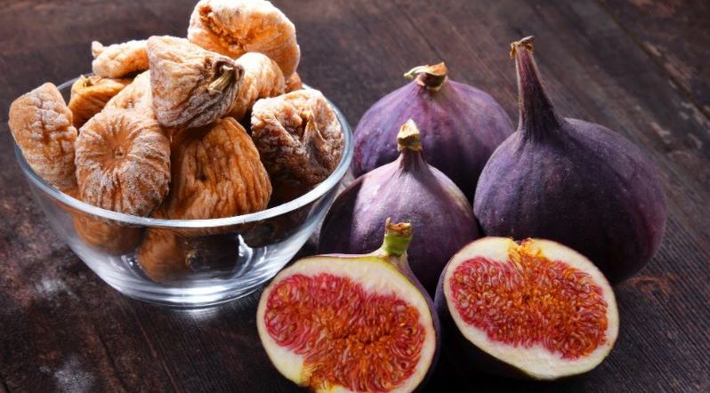 Dried figs kidney disease