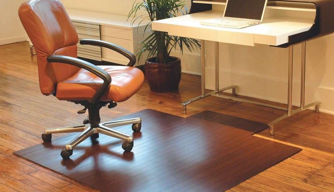 Plastic rug for office chair