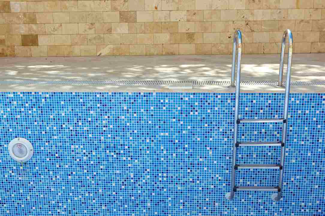 Mosaic tiles for swimming pool