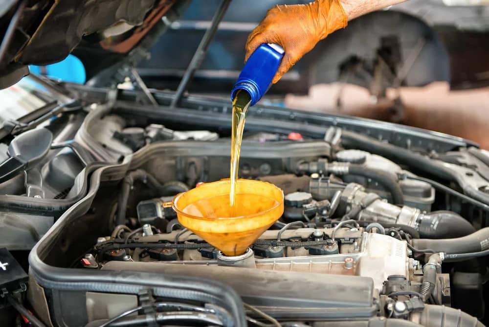 Oil filter and engine oil