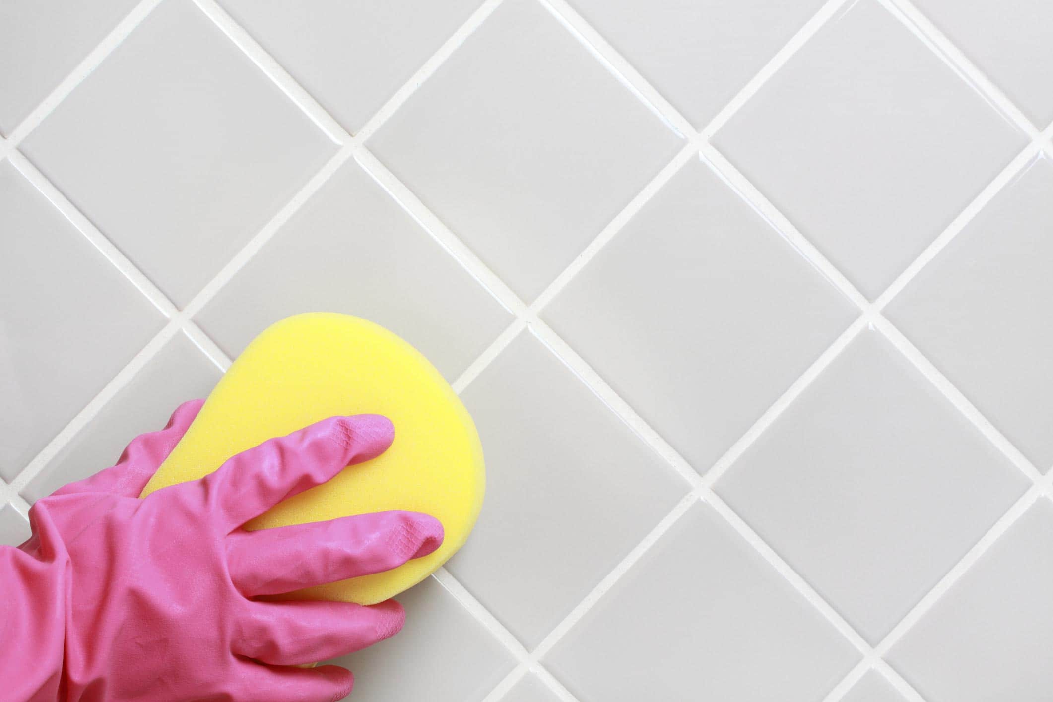 Wall tiles cleaner