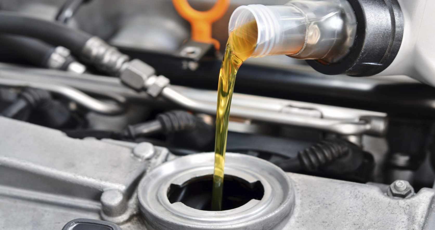 Car engine oil price