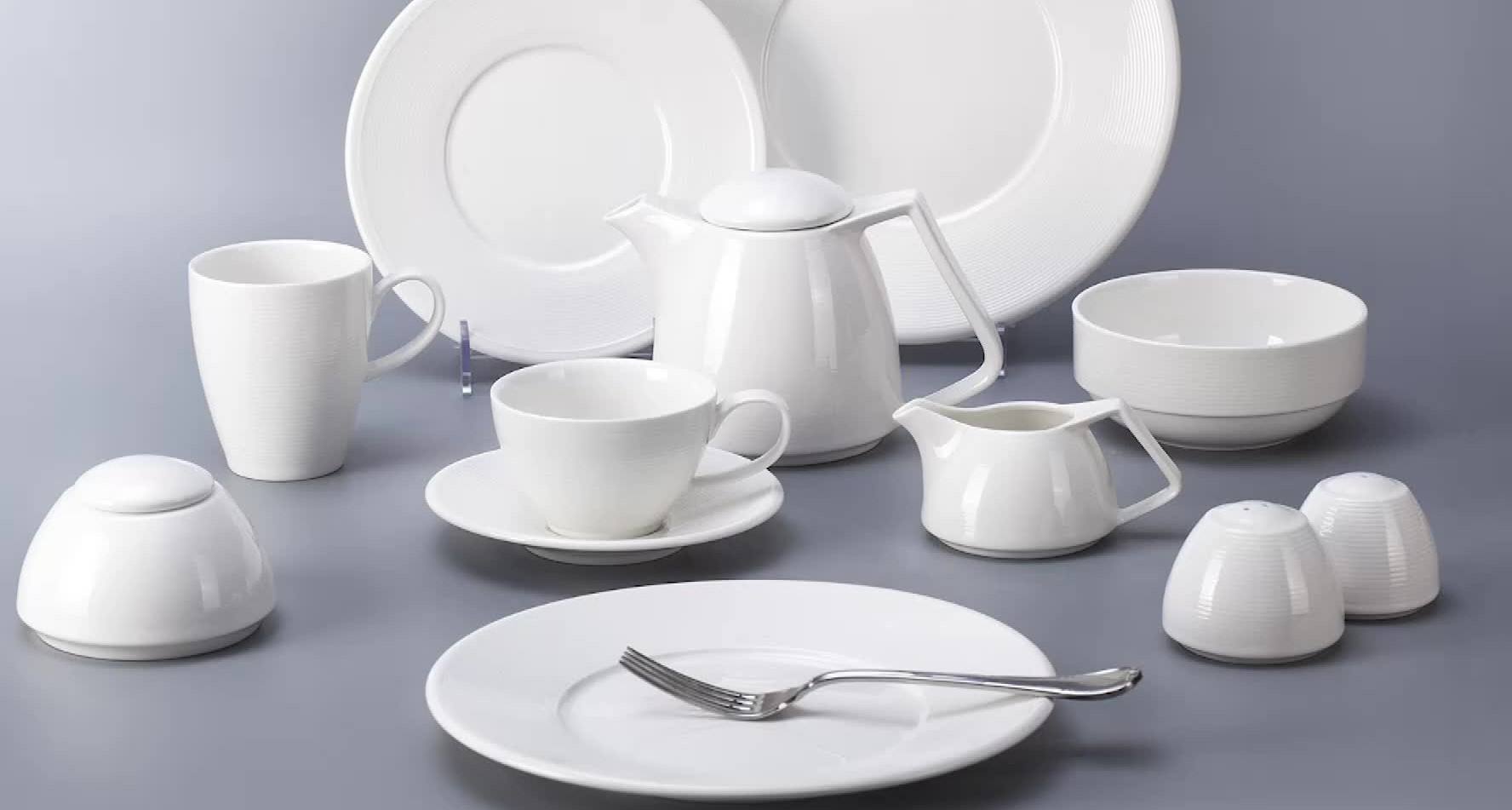 Modern porcelain dinnerware