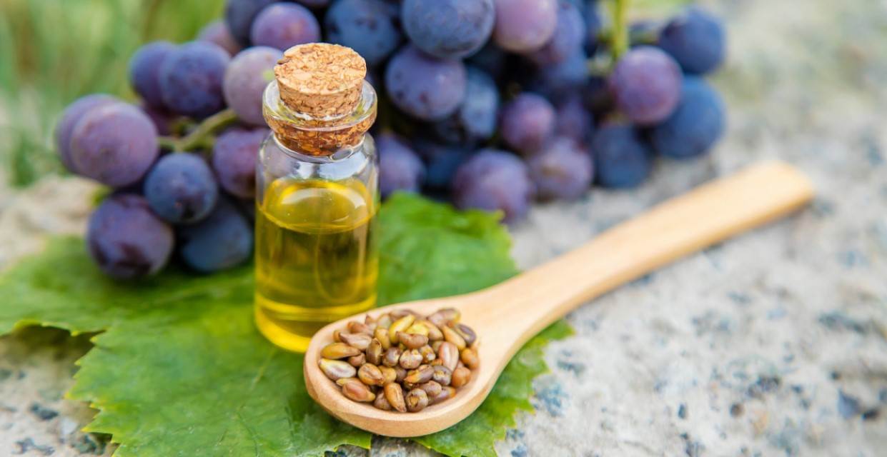 Grape seed oil benefits for lips