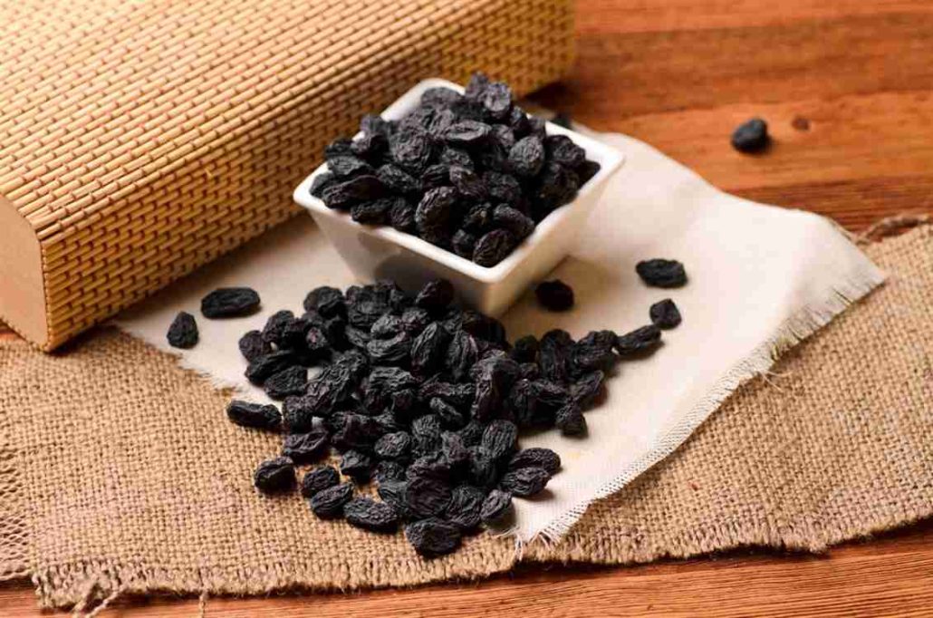 Black raisins recipe