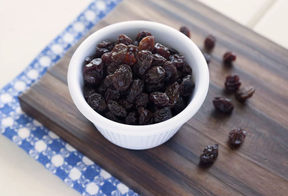 Black raisins health benefits in Tamil