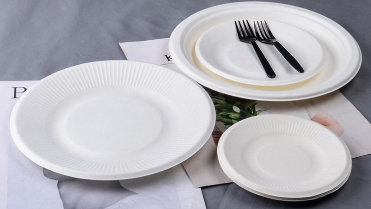 Plastic plates wholesale