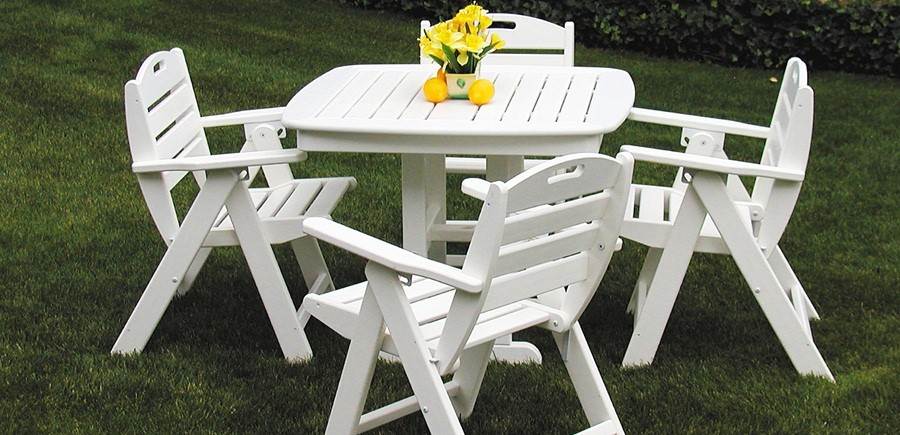 Used plastic chair and table