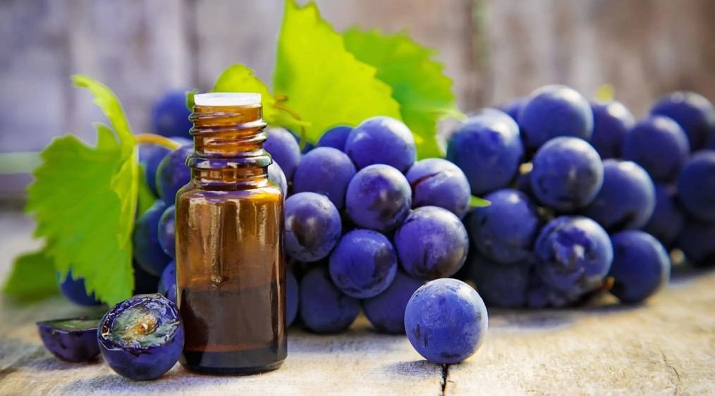 how to use grape seed oil for skin lightening