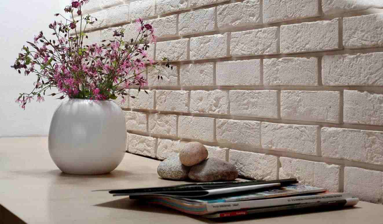 Wall tiles brick effect