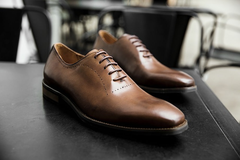 Leather shoes for men