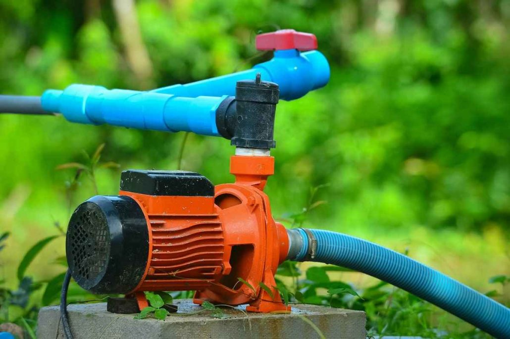 hand irrigation pump loses prime while running
