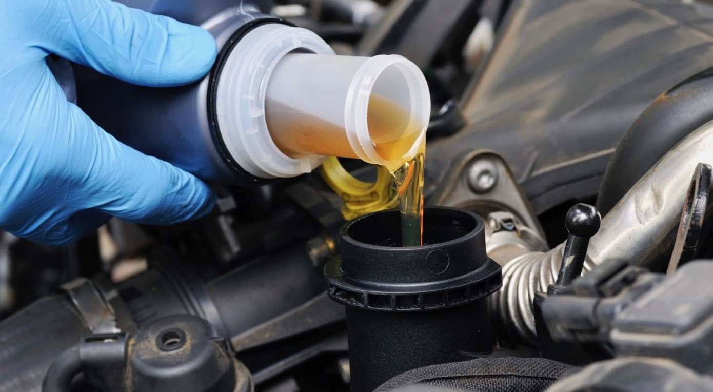 Euro car parts engine oil