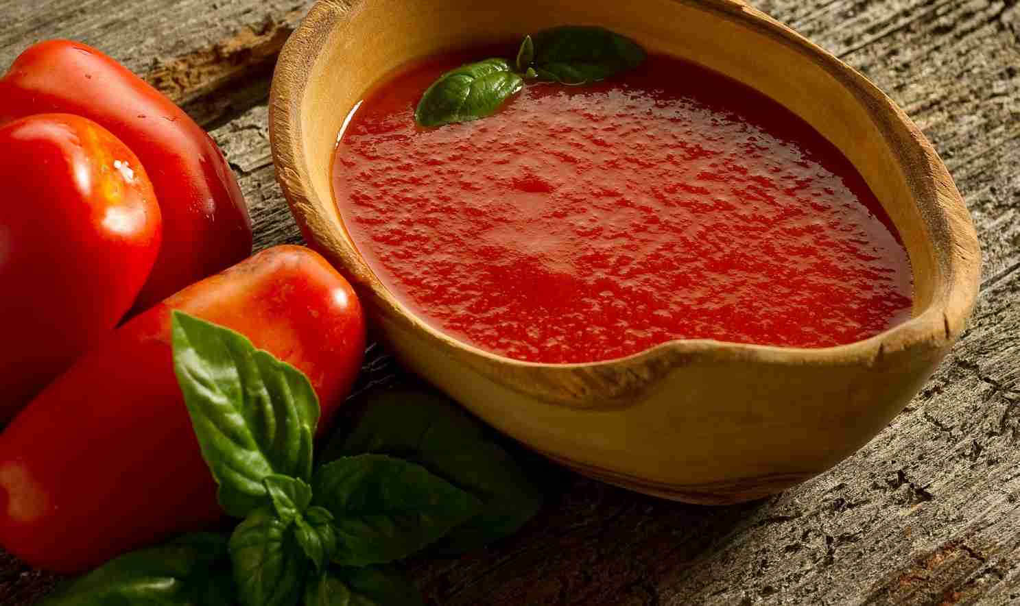 Can you substitute canned diced tomatoes for tomato sauce