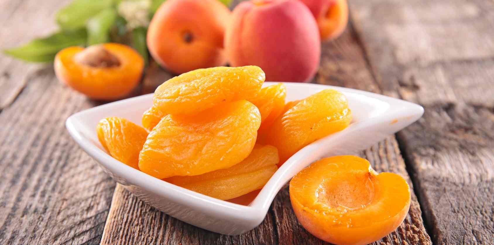 dried apricots benefits iron