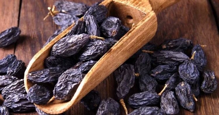 How to make black raisins
