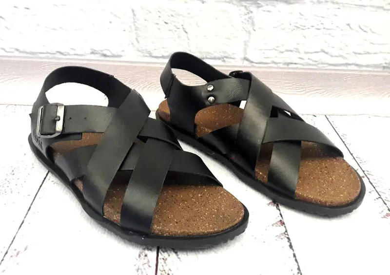 How to Clean Rubber Sandals