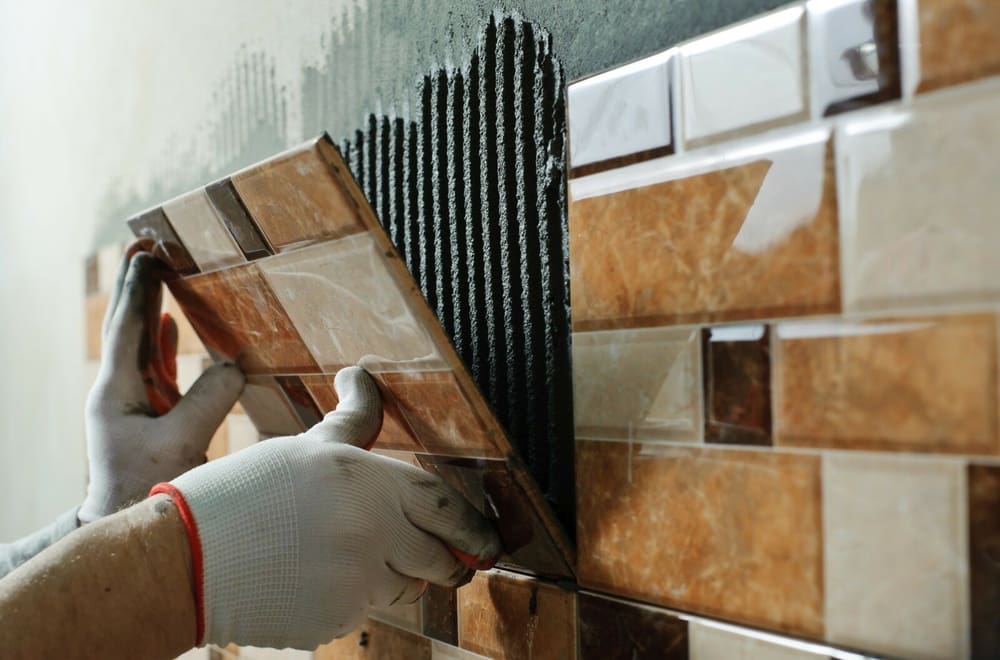 Can you paint wall tiles