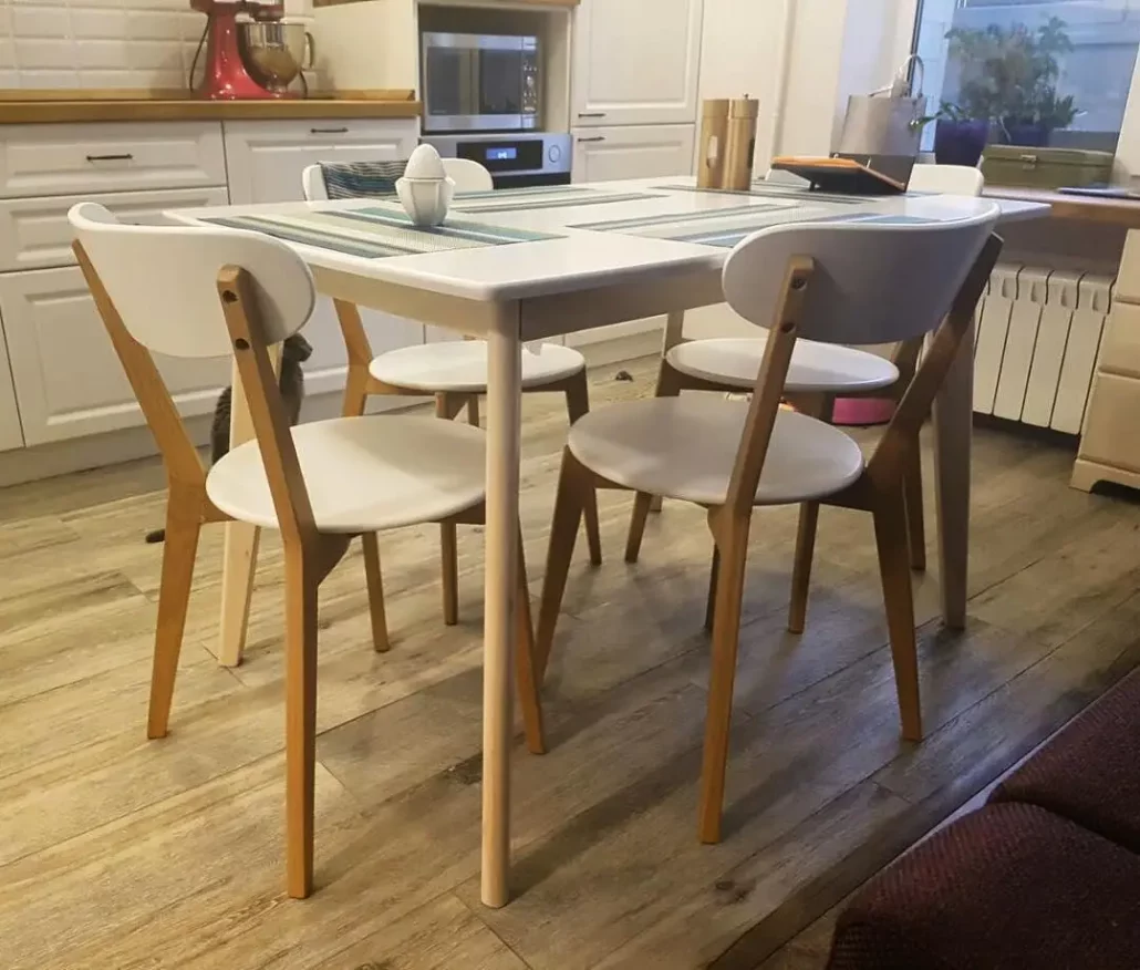 Rectangular dining table for 8 people