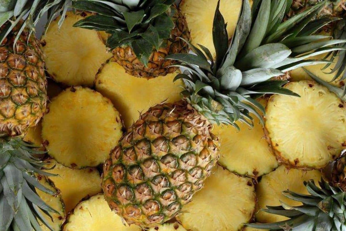400g Pineapple Calories