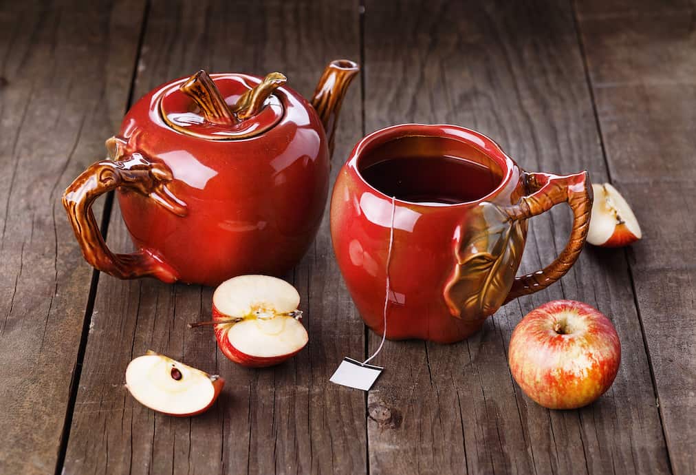 apple and tea together