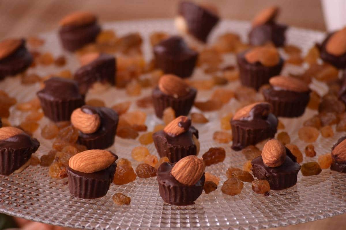 How To Make Chocolate Covered Raisins With Cocoa Powder