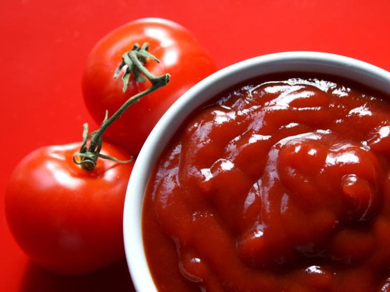 does vinegar cut acidity in tomato sauce?