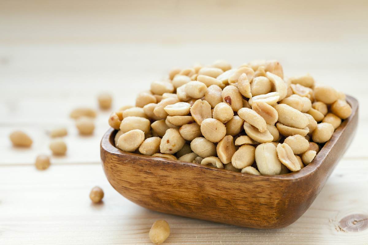 Properties of raw peanuts: rich source of vegetable protein
