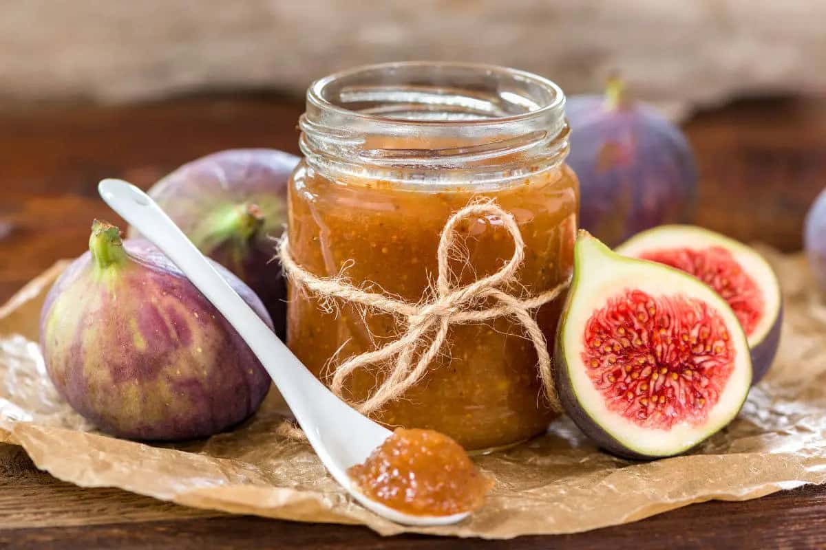 Dried fig jam with pectin