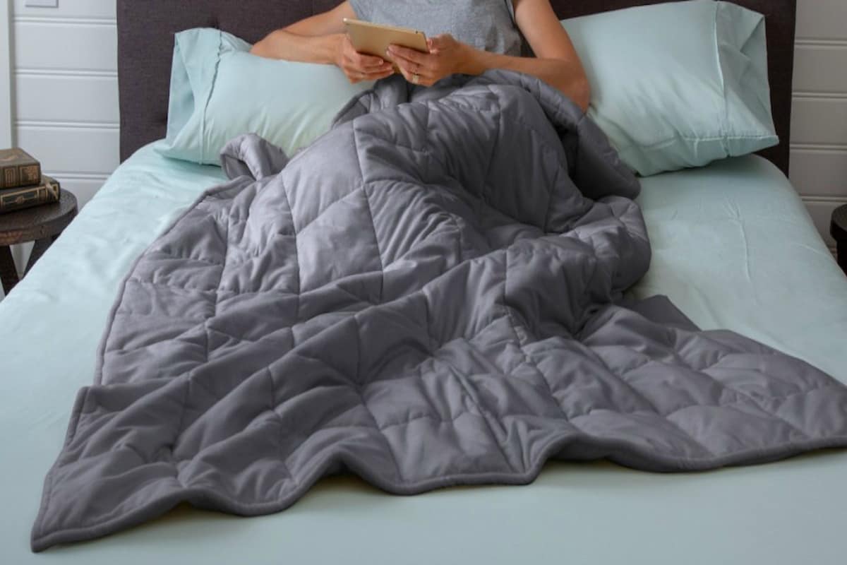 couple weighted blanket