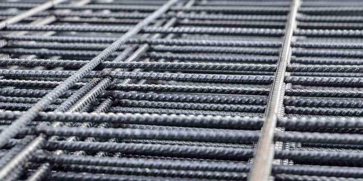 distribution steel is provided in slabs for
