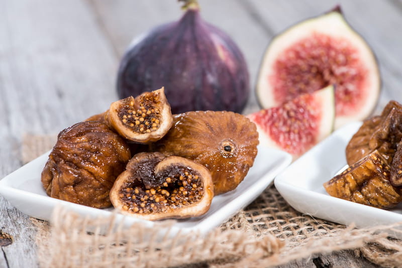 1 small dried fig protein