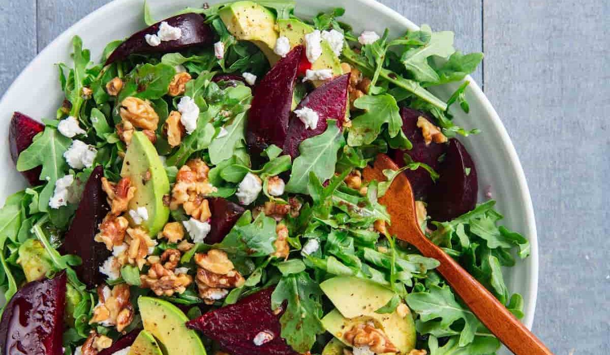 Beet and goat cheese salad dressing