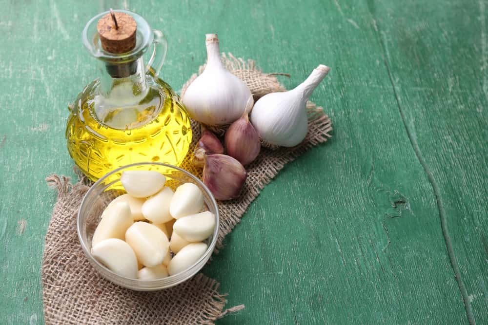 uses for garlic confit