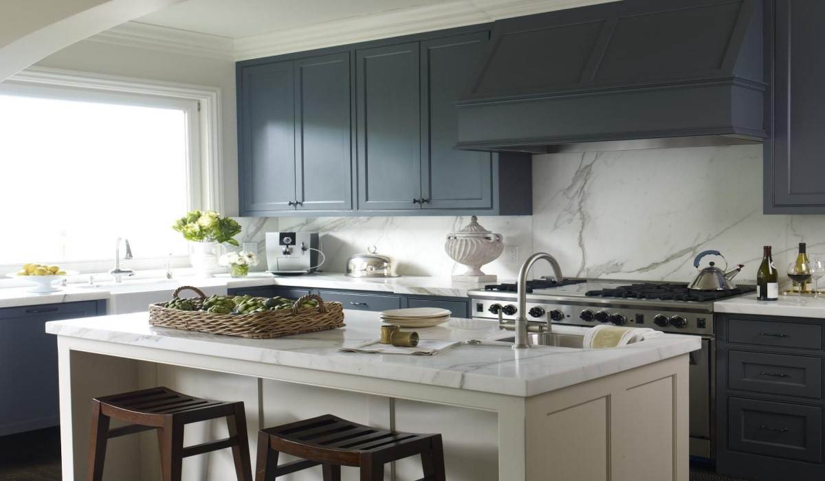kitchen backsplash for grey cabinets