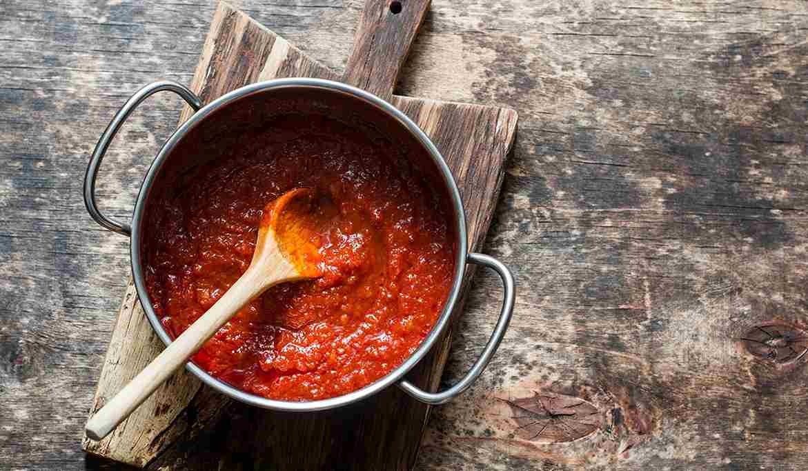 spicy red sauce ingredients