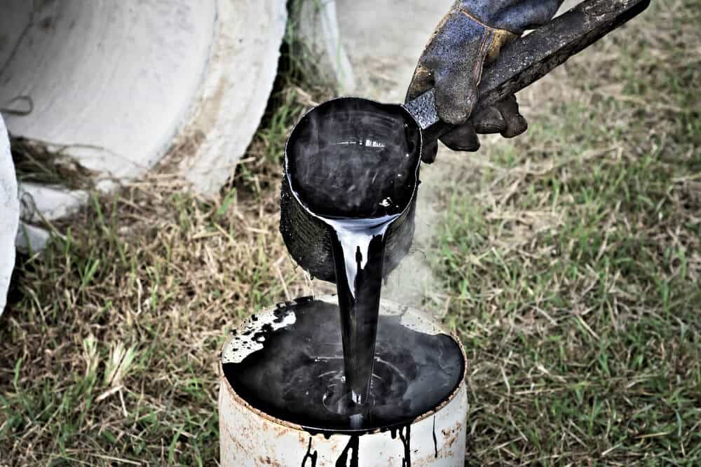 how is bitumen extracted
