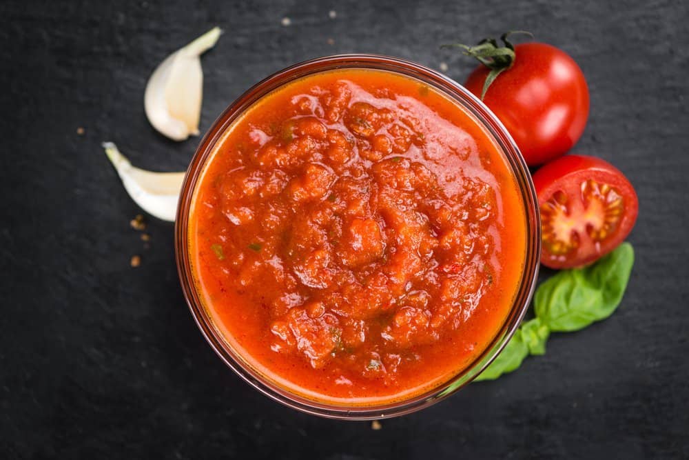 Spicy tomato sauce with tomatoes