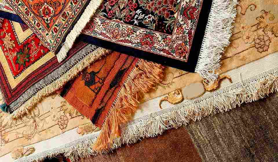Kashan Machine made rug