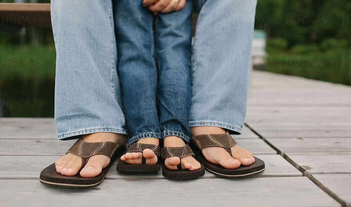 mens flip flop sandals