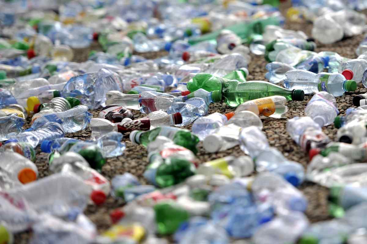 economic benefits of plastic