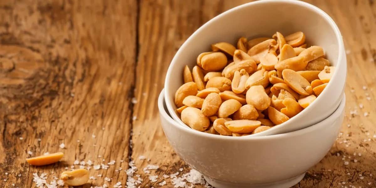 Salted roasted peanuts nutrition