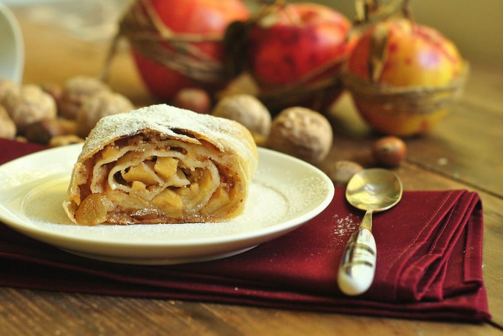 Traditional apple strudel recipe