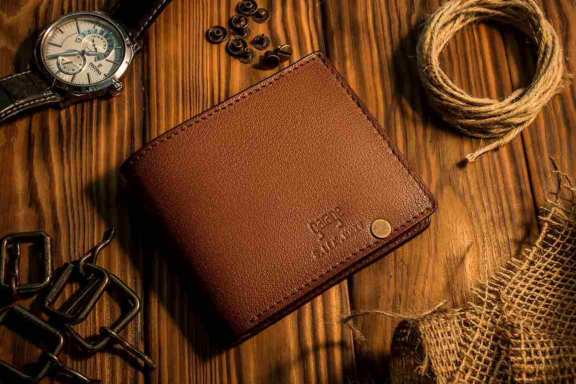 Leather Wallet Market Overview 2022