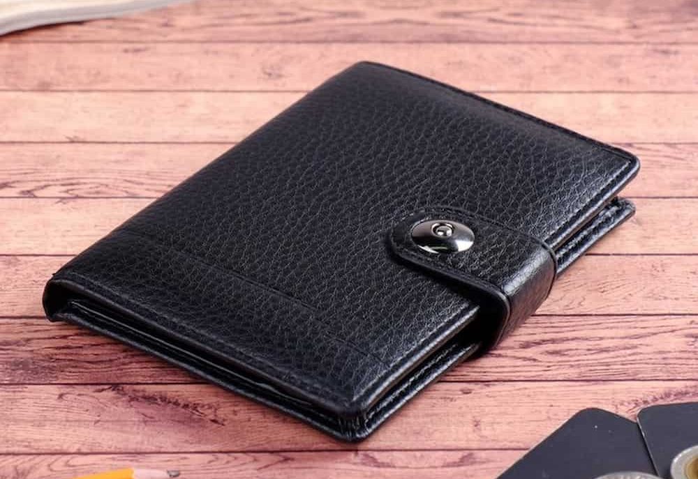 boss asolo bi-fold leather wallet