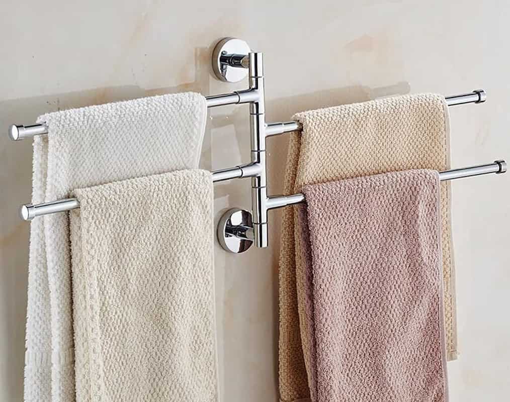 Towel bar with shelf