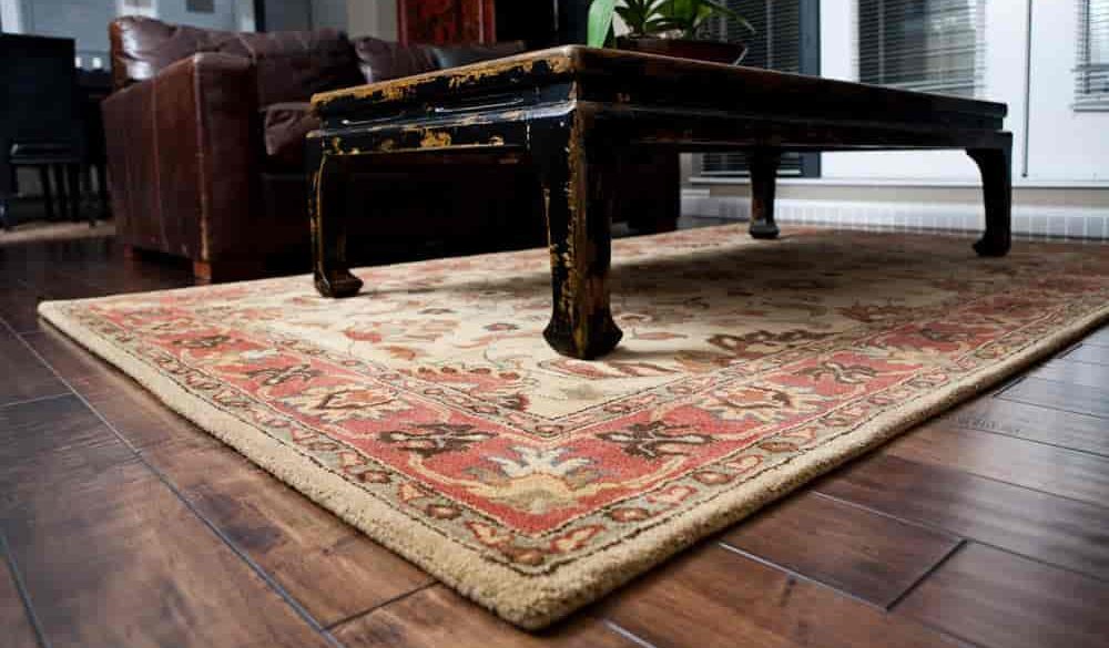 Kashan machine-made rug patterns