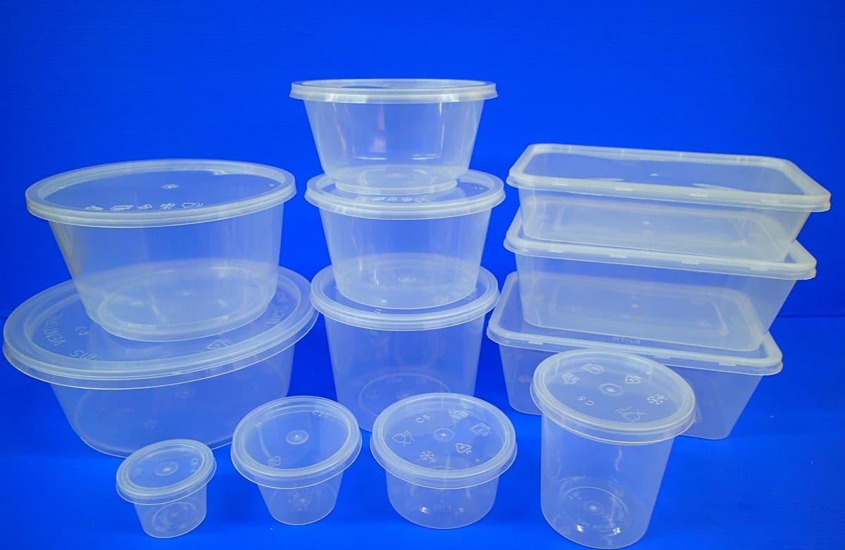 Advantages of using plastic containers for storing food