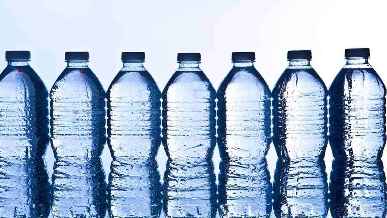 Buy the best types of plastic bottles at a cheap price - Arad Branding