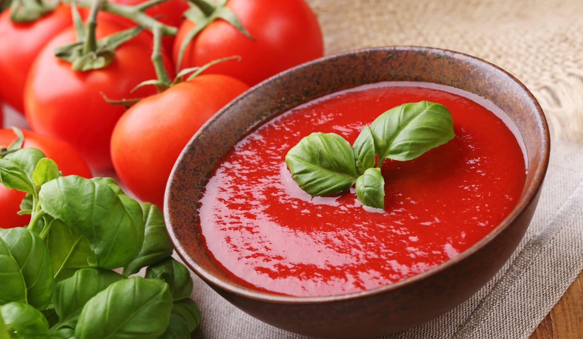 How to make tomato puree